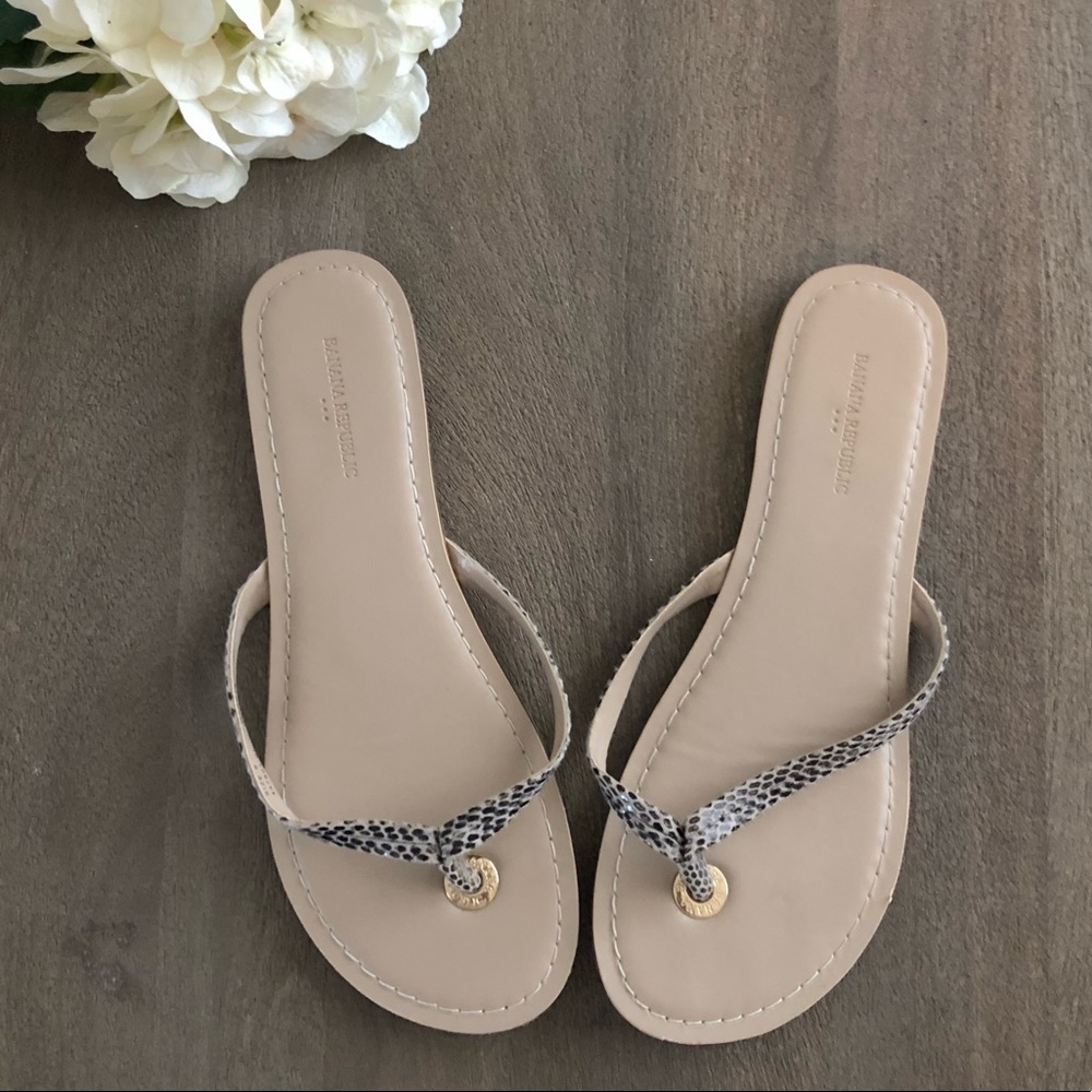 Banana Republic sandals